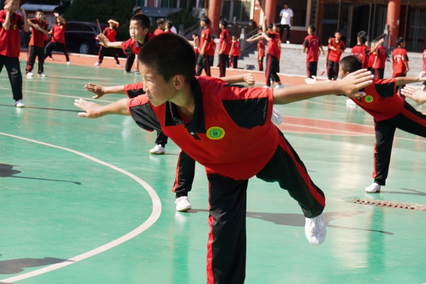 嵩山少林武术学校的学生必须要光头吗？