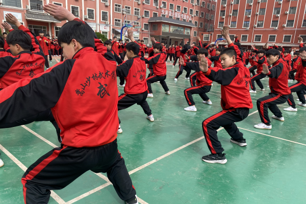 嵩山少林武校训练强度大吗？分级教学，避免过度训练
