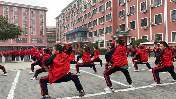 中国正宗的少林寺武校在哪里？
