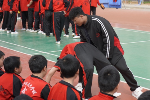 武术训练受伤风险怎么防？河南武校安全防护6项措施