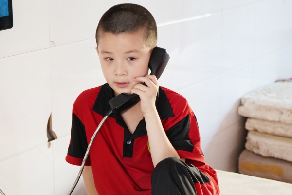 河南武术学校上学可以拿手机吗？