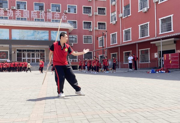 想让孩子学武术，去什么地方学武术好？